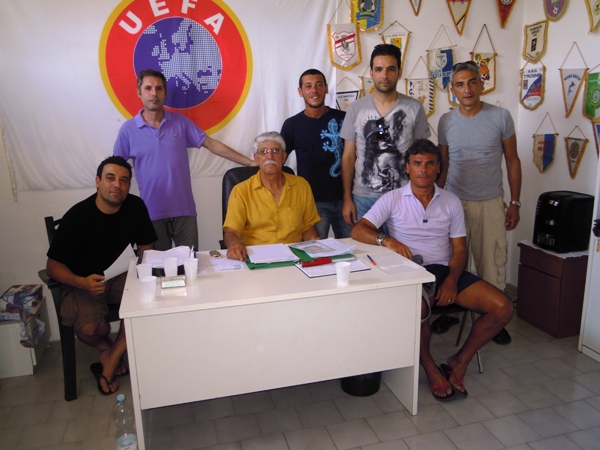 lo-staff-tecnico-del-settore-giovanile-del-taormina-calcio